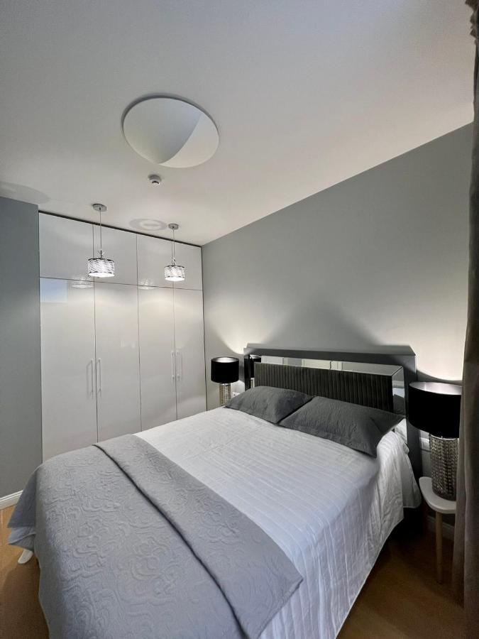 New Apartment,Free Parking In The Center Klaipėda Kültér fotó